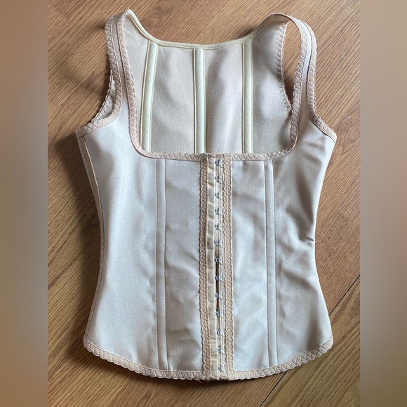 Other - Women’s  Beige Corset Waist Trainer Shapewear SZ 30